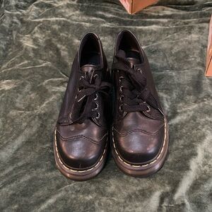 Vintage Dr. Martens black low top boots size 6